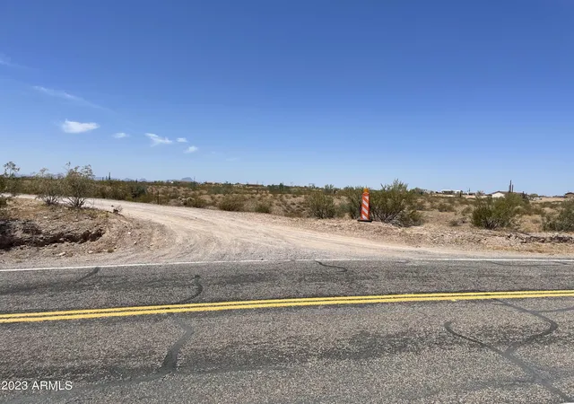 Photo 4 of Land for sale at 33000 W Tonopah-Salome Hwy, Tonopah, AZ 85354 | MLS# 6566679 | Listing updated on 2026-01-26