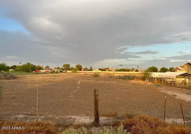 Photo 3 of Sale Pending at 1981 S Tumbleweed Ln #3, Chandler, AZ 85286 | MLS# 6588990 | Listing updated on 2026-09-02