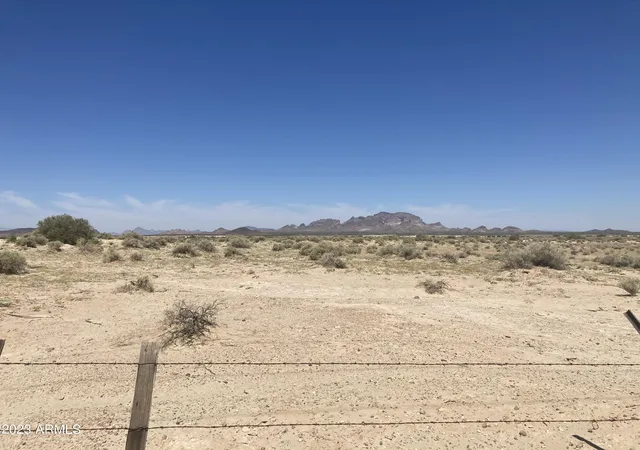 Photo 4 of Land for sale at 00 W Narramore Rd, Tonopah, AZ 85354 | MLS# 6617119 | Listing updated on 2025-09-24