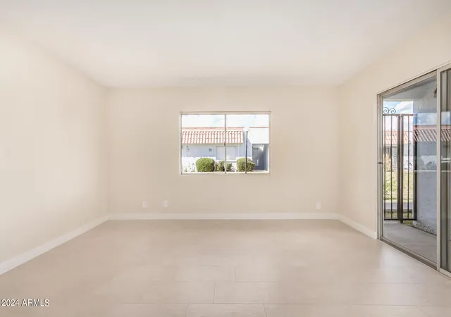 Photo 3 of Townhouse at 6812 N 35Th Ave #C, Phoenix, AZ 85017 | MLS# 6683801 | | Sold on 2024-04-25