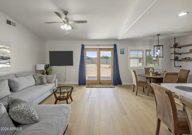 Photo 4 of Sale Pending at 1505 E Cloud Rd, Phoenix, AZ 85086 | MLS# 6696337 | Listing updated on 2026-03-23