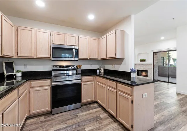 Photo 2 of Apartment at 15050 N Thompson Peak Pkwy #1070, Scottsdale, AZ 85260 | MLS# 6715719 | | Sold on 2024-08-06