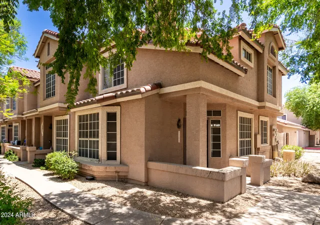Photo 3 of Townhouse at 2875 W Highland St #1208, Chandler, AZ 85224 | MLS# 6724474 | | Sold on 2024-09-06