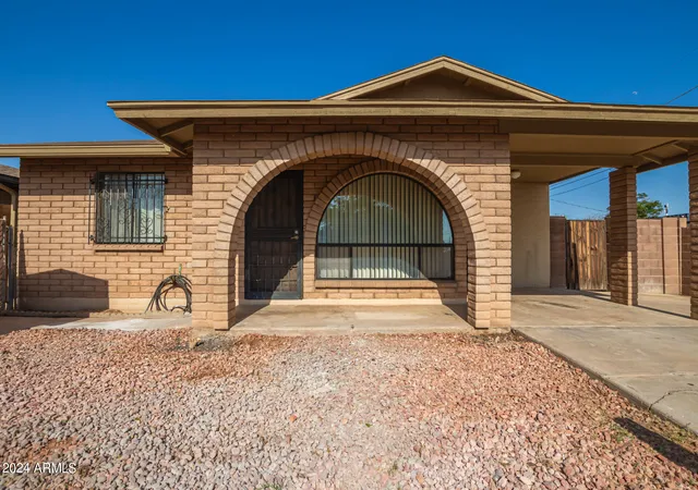 Photo 3 of Single family home for sale at 9641 N 13th Avenue, Phoenix, AZ 85021 | MLS# 7061178 | Listing updated on 2026-08-11