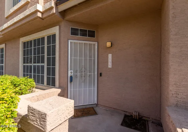 Photo 2 of Townhouse at 2875 W Highland St #1199, Chandler, AZ 85224 | MLS# 6744124 | | Sold on 2024-09-12