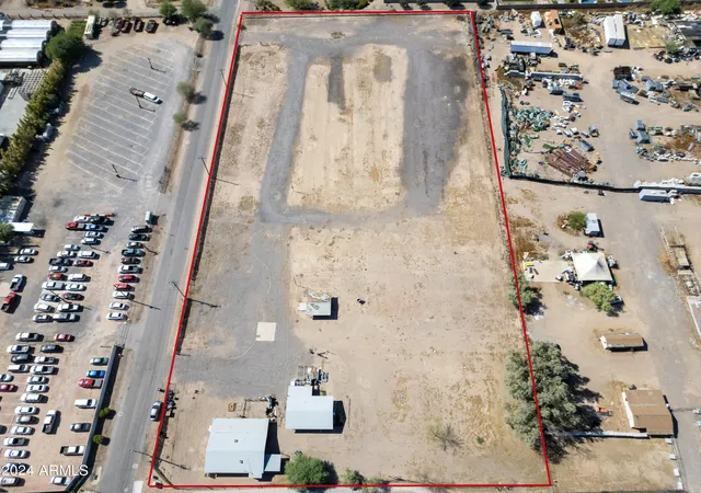 Photo 3 of Sale Pending at 2527 E Southern Ave #14, Phoenix, AZ 85040 | MLS# 6743802 | Listing updated on 2026-07-21