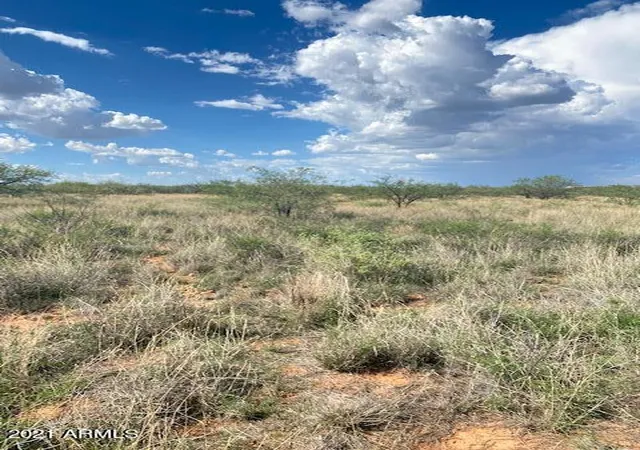 Photo 4 of Land for sale at Tbd N 104-27-065-B Huachuca Vista Trl N #'-', Hereford, AZ 85615 | MLS# 6744909 | Listing updated on 2026-07-21