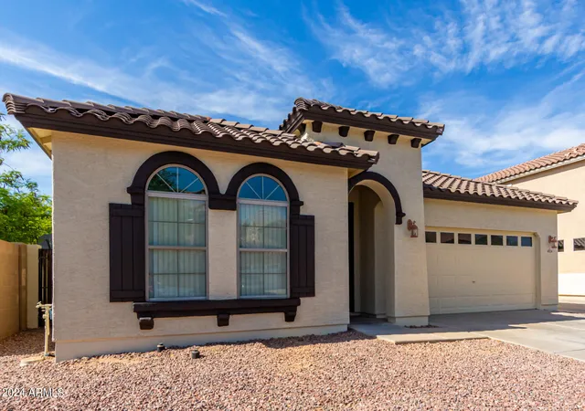 Photo 4 of Single Family Residence at 4024 W Valley View Dr, Laveen, AZ 85339 | MLS# 6746211 |  | Sold on 2024-09-27