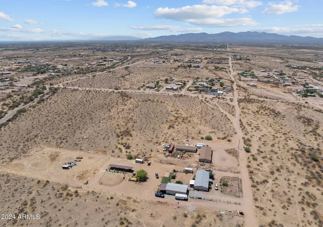 Photo 4 of Land for sale at Tbd W Lone Mountain Rd #'-', Wittmann, AZ 85361 | MLS# 6751068 | Listing updated on 2026-08-31