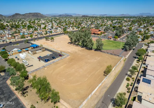 Photo 3 of Sale Pending at 4941 W Union Hills Dr #1, Glendale, AZ 85308 | MLS# 6751365 | Listing updated on 2025-08-06