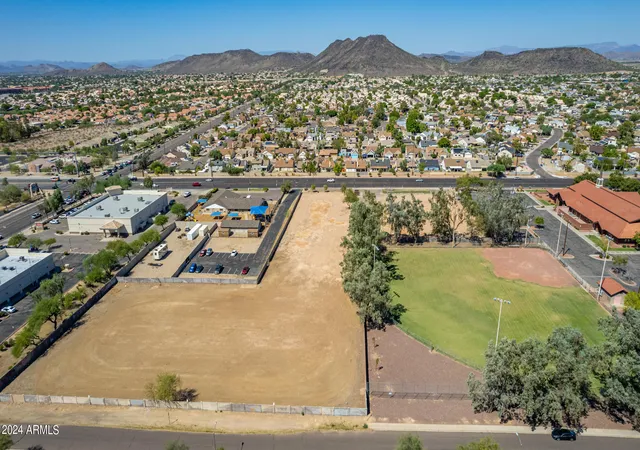 Photo 3 of Sale Pending at 4941 W Union Hills Dr #1, Glendale, AZ 85308 | MLS# 6751365 | Listing updated on 2025-08-06
