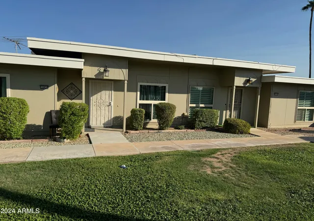 3rd image of 10038 W Lancaster Dr, Sun City, AZ 85351 | MLS# 6755801