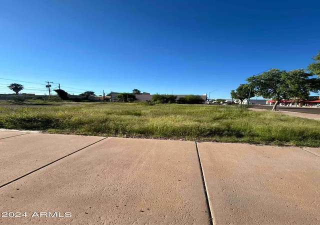 1st image of 833 N G Ave #17, Douglas, AZ 85607 | MLS# 6758807