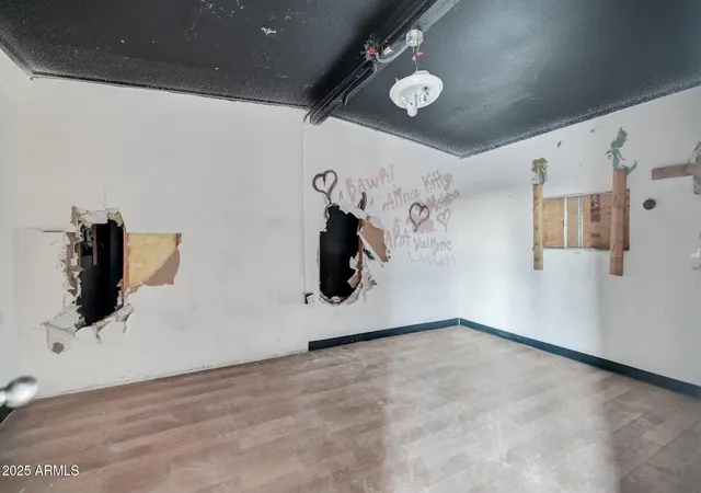 26th image of 3060 Grand Ave, Phoenix, AZ 85017 | MLS# 6760869
