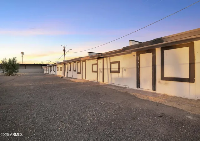 2nd image of 3060 Grand Ave, Phoenix, AZ 85017 | MLS# 6760869