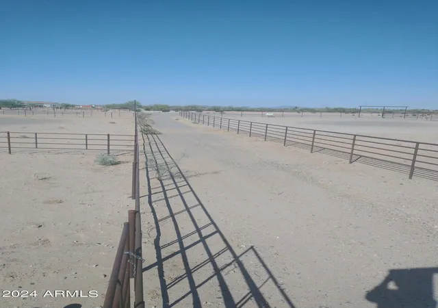 Photo 4 of Land for sale at 215th W N Of Galvin St #'''''', Wittmann, AZ 85361 | MLS# 6767597 | Listing updated on 2026-09-22