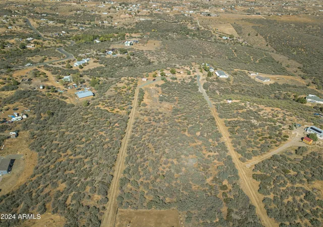 35th image of 1825 S Lovin Ln, Dewey, AZ 86327 | MLS# 6780381