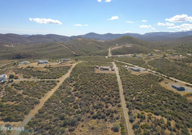 3rd image of 1825 S Lovin Ln, Dewey, AZ 86327 | MLS# 6780381