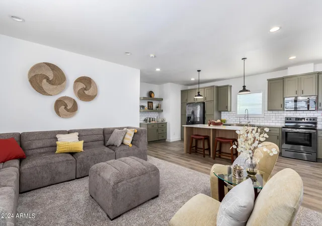 Photo 4 of Manufactured home for sale at 50863 W Saffron Ln, Maricopa, AZ 85139 | MLS# 6773704 | Listing updated on 2026-09-05