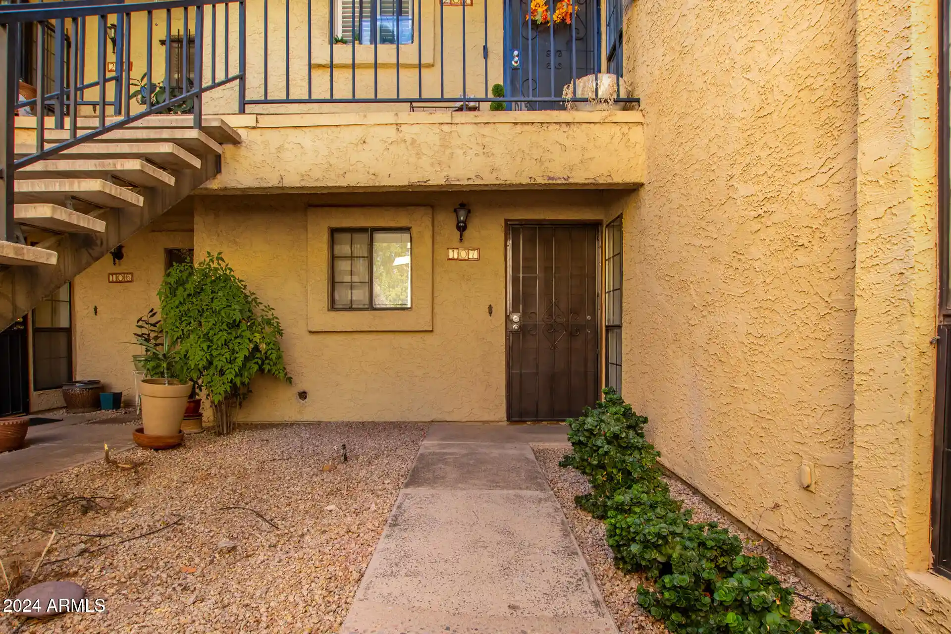 Listing Photo 2 - Condo for sale in 8201 N 21St Dr located at 8201 N 21St Dr, Phoenix, AZ 85021 - Unit #C107