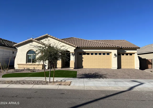 Photo 1 of Sale Pending at 16092 W Questa Dr, Surprise, AZ 85387 | MLS# 6783096 | Listing updated on 2026-09-08