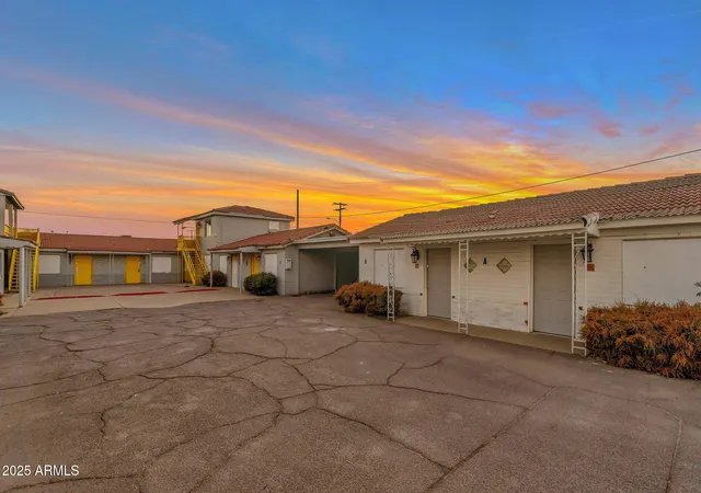 Photo 3 of Townhouse for sale at 1945 W Van Buren St, Phoenix, AZ 85009 | MLS# 6785949 | Listing updated on 2026-09-14