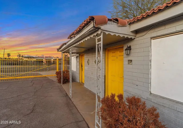 Photo 3 of Townhouse for sale at 1945 W Van Buren St, Phoenix, AZ 85009 | MLS# 6785949 | Listing updated on 2026-09-14