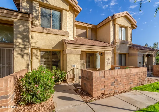 Listing Photo 1 - Condo for sale in building located at 2201 N Comanche Dr, Chandler, AZ 85224 - Unit #1095