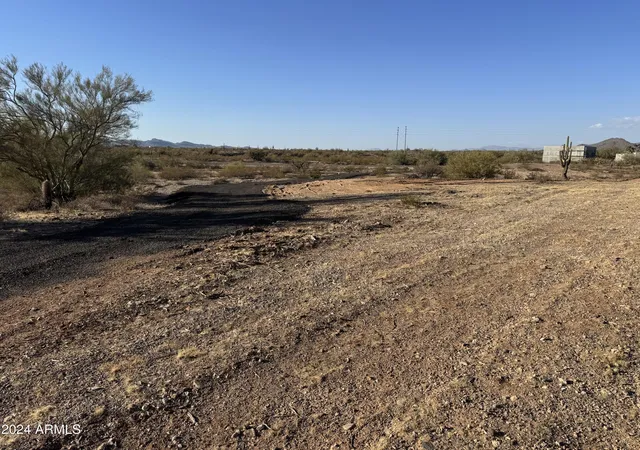 Photo 3 of Land for sale at 00Xx N 253Rd Ln, Morristown, AZ 85342 | MLS# 6791433 | Listing updated on 2026-10-14