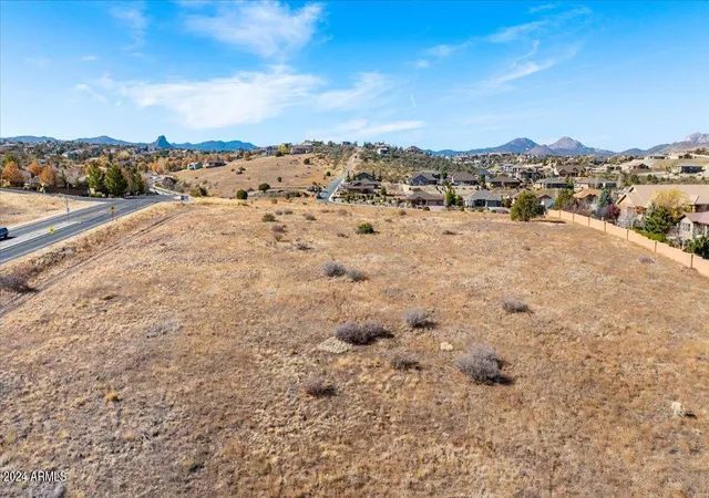 Photo 4 of Sale Pending at 1100 E Rosser St, Prescott, AZ 86301 | MLS# 6792947 | Listing updated on 2026-01-21