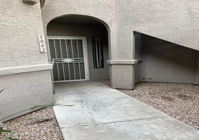 Photo 2 of Apartment at 15050 N Thompson Peak Pkwy #1062, Scottsdale, AZ 85260 | MLS# 6798230 | | Sold on 2025-02-13