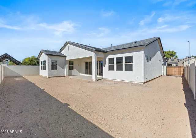 Photo 4 of Single family home for sale at 7577 W Evans Dr, Peoria, AZ 85381 | MLS# 6800015 | Listing updated on 2026-08-25