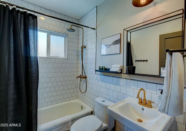 4th image of 939 E Turney Ave, Phoenix, AZ 85014 | MLS# 6810283