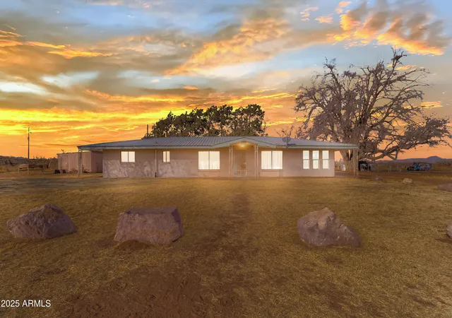 Homes for sale in Elfrida, AZ | 4842 W Gleeson Rd, Elfrida, AZ 85610 | MLS# 6816531