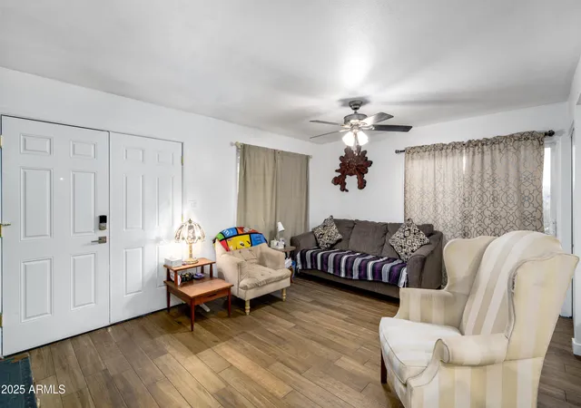 4th image of 1032 E Redfield Rd, Tempe, AZ 85283 | MLS# 6876850