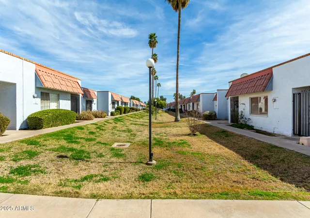 Photo 4 of Apartment at 6812 N 35th Avenue #G, Phoenix, AZ 85017 | MLS# 6824082 | | Sold on 2025-05-30