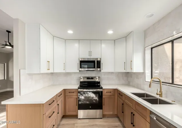 Townhouse at 15050 N Thompson Peak Pkwy #2036, Scottsdale, AZ 85260 | MLS# 6826507 | | Sold on 2025-05-15