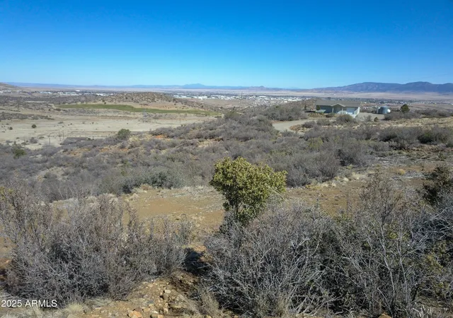 Photo 1 of Land for sale at 004c E Cibola Cir #0, Prescott, AZ 86303 | MLS# 6827857 | Listing updated on 2026-02-05