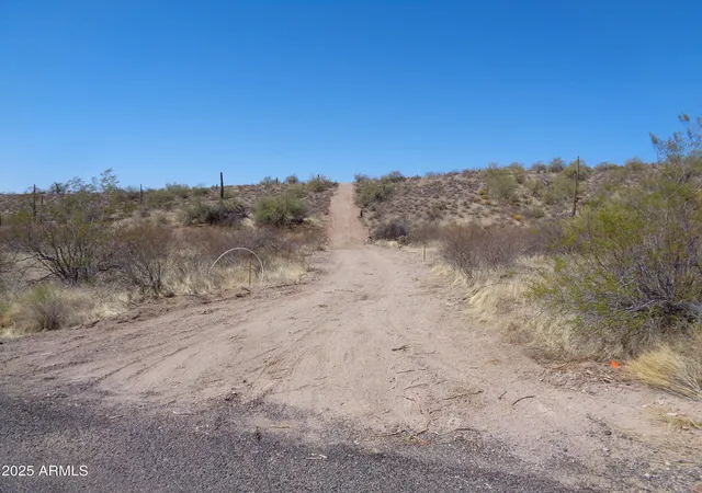 Photo 4 of Land for sale at Lot E 19-k Sandy Blf Rd #19-K, Fort Mcdowell, AZ 85264 | MLS# 6834342 | Listing updated on 2026-09-09