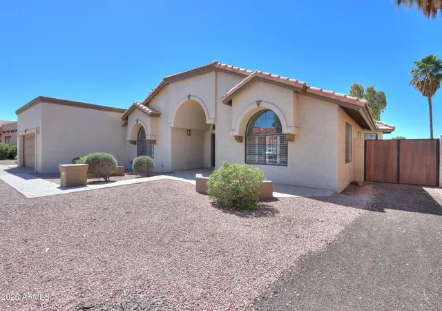 3rd image of 2077 N Lake Shore Dr, Casa Grande, AZ 85122 | MLS# 6836052