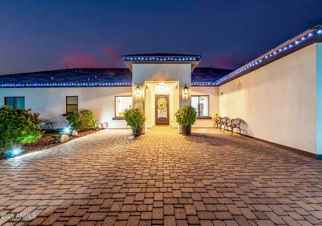 Photo 4 of Single family home for sale at 2817 S 195Th Ln, Buckeye, AZ 85326 | MLS# 6836027 | Listing updated on 2026-09-26