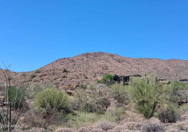 Photo 3 of Sale Pending at 16230 N Desert Fox Pkwy #121, Fountain Hills, AZ 85268 | MLS# 6837943 | Listing updated on 2026-10-04