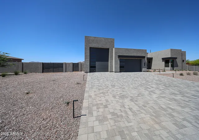 Homes for sale in Phoenix, AZ | 1940 E Creek Canyon Rd, Phoenix, AZ 85086 | MLS# 6837262