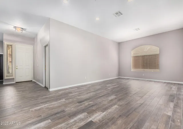 1st image of 6617 W Molly Ln, Phoenix, AZ 85083 | MLS# 6907325