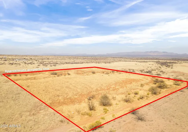 Photo 2 of Land for sale at Tbd E Codorniz Sendero Rd #52, Hereford, AZ 85615 | MLS# 6844163 | Listing updated on 2026-03-26