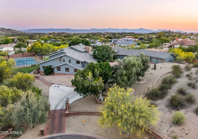 Photo 4 of Single family home for sale at 6830 N 46th Place, Paradise Valley, AZ 85253 | MLS# 6860043 | Listing updated on 2026-10-28