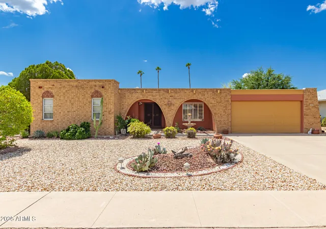 Photo 1 of Single family home for sale at 10207 W Oak Ridge Dr, Sun City, AZ 85351 | MLS# 7004911 | Listing updated on 2026-09-18