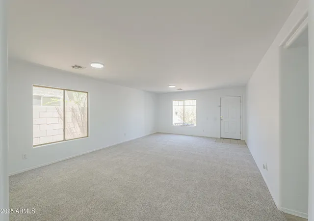 Photo 4 of Single family home for sale at 43601 W Cowpath Rd, Maricopa, AZ 85138 | MLS# 6851034 | Listing updated on 2026-10-07
