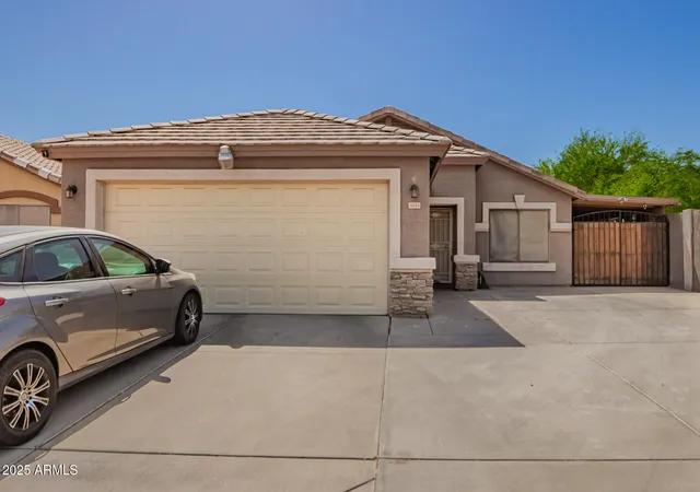 Photo 2 of Single family home for sale at 4644 N 84th Drive, Phoenix, AZ 85037 | MLS# 7066238 | Listing updated on 2026-08-14