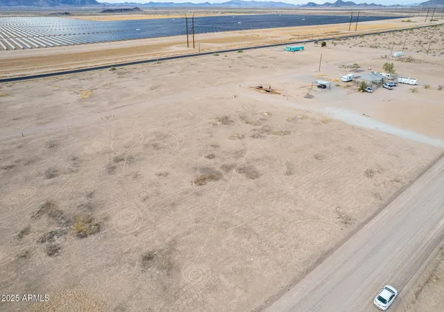 Photo 1 of Land for sale at 0 W Willeta St #3, Tonopah, AZ 85354 | MLS# 6863218 | Listing updated on 2026-08-19